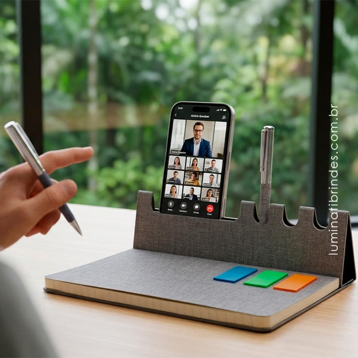 Caderno Desk Organizer Design